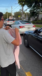 Messi Firma Autógrafos En La Calle Con Calma 😍 #Curiosidades #Deportes #Messi #fblifestyle | Soy Tony