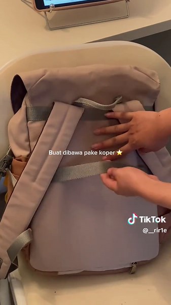 Backpack with USB Port: The Future of School Bags