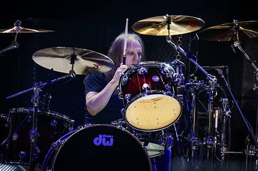 Playing Solos on the Drums Without Losing Groove