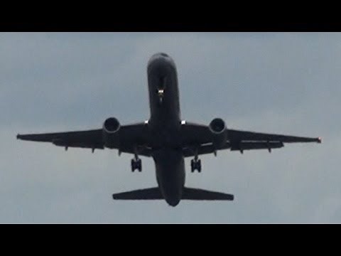 RNZAF Boeing 757-200 Display - Waddington Airshow 2012