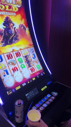 What’s your spin strategy/routine? Buffalo Gold Collection Slot Machine Bonus Rounds back to back yields very little but hey better than nothing 🤷‍♂️ #slots #slotmachine #buffalogold #slotplayer