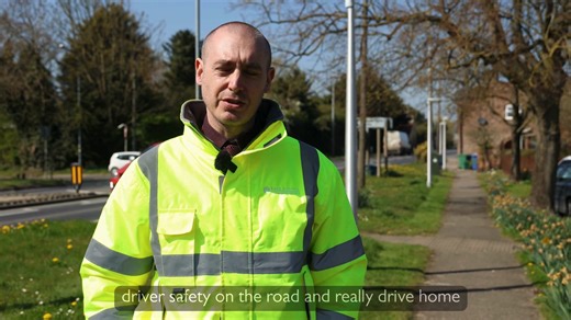 ❔ Did you know❔ 💡 We’re leading a national project aimed at researching ways to decarbonise the highway, in particular streetlighting? 🚙 We’re trialling a move away from traditional street lighting, to test solar-powered illuminated road studs and pedestrian-friendly low level streetlighting. ℹ️ Find out more about the project: https://orlo.uk/Live_Labs_II_ACjuv | East Riding of Yorkshire Council