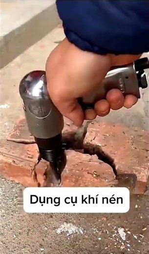 Straight pneumatic chisel for rust & slag removal. Durable, high-performance tool