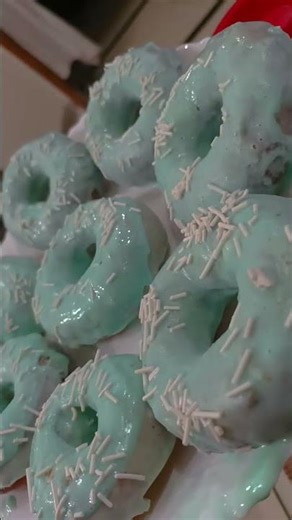 Bubble Gum Glazed Donuts 🍩💖 | Soft & Colorful Mini Treats
