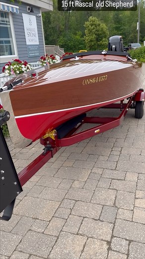Building a wood boat takes years to do and this is a Rascal - 15 ft with a racing pad -60 hp mercury- 2nd boat is a old Shepherd at start up both at the Muskoka boat show | Kevlar Bike