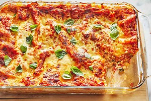 This Is The Right Way To Order Lasagna Layers
