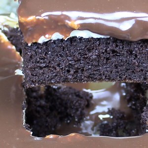 Ding Dong Cake Make this!! Get the recipe here www.dvo.com/recipe78 | Cook'n