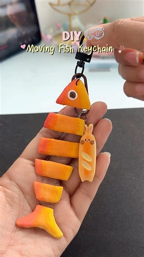 I made a Real Moving Fish Keychain 🐟✨#shorts #art #diy #craft #yoytubeshorts