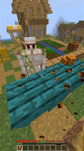 This Iron golem is not letting me summon warped planks golem #shorts #minecraft