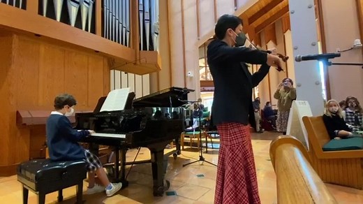 Violinist Anne Akiko Meyers and her 9-year-old daughter, Andie, perform Bach/Gonoud's Ave Maria https://theviolinchannel.com/new-to-youtube-anne-akiko-meyers-and-daughter-perform/ | The Violin Channel
