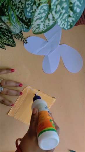 Paper craft 🐝 Bee 🐝 #bee #papercraft #craft #shorts #youtube