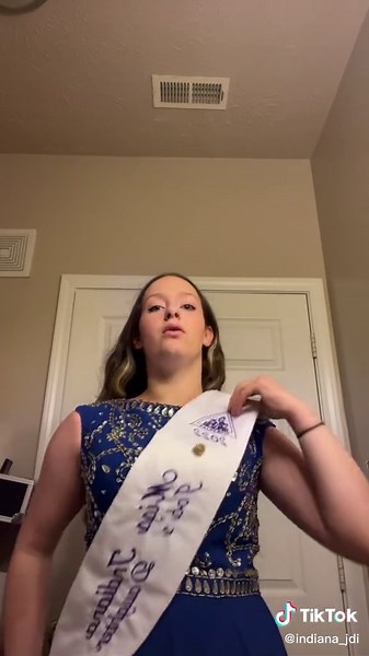 Getting Ready with Miss Indiana Job's Daughter