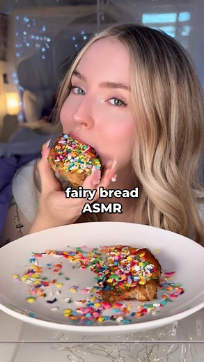 fairy bread (buttered bread w/ sprinkles) ASMR • no talking mukbang 🧚 #asmr #mukbang #sprinkles | Sarah Jean Eats