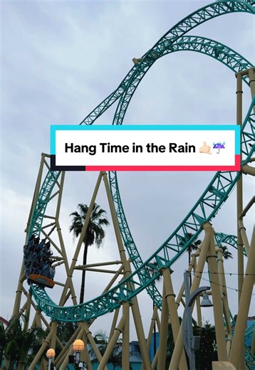 Hang Time in the Rain Perfect time to ride Hang Time.. in the rain.. on New Years Eve! Last ride of 2025! #themepark #rollercoastertiktok #knottsberryfarm #rollercoaster #newyear