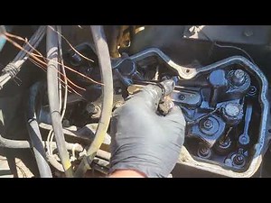 3406b/c cat rebuild, part 2 [removing valve covers and Jake housing]