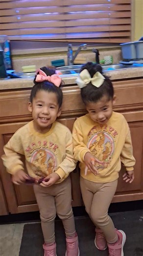 Good morning from the girls❤️ | Layla Marie