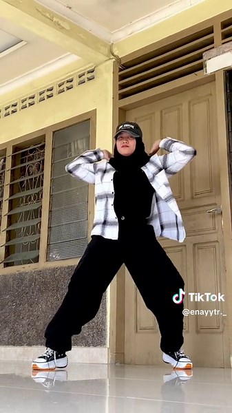 Tantangan Tari 'Yeah' Usher yang Menggugah