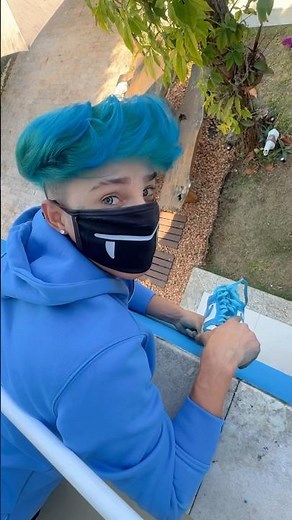 He dropped my #shorts