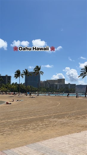 Hilton Hawaiian village 🌺 💚 #islandlife #oahu #hawaii #outdoors #vacation #travel #fblifestyle #highlightseveryonefollowers | Letboyong MonCab