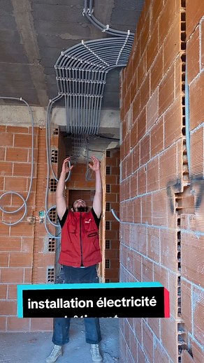 Installation Électricité Bâtiment & Industrielle | Formation, Travaux & Argent