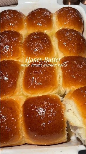 Honey butter milk bread dinner rolls ✨ #recipe #shorts #bread
