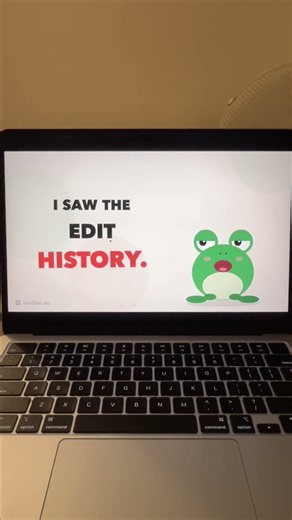 This Professor Turned Assignment Feedback Into a Roast Video