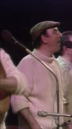 The Clancy Brothers & Tommy Makem - Rocky Road