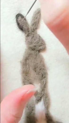 How to Needle Felt a Hare Picture ~ Painting with Wool #needlefelted #art #meerkat