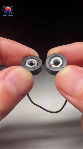 DIY Mini Flashlight Made from a Syringe! 💡#science #florida #usa #experiment #short