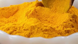 Daily turmeric supplementation benefits and considerations