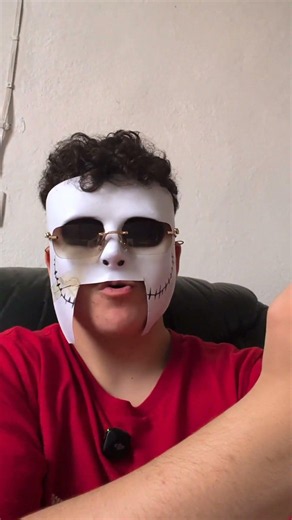 Ho buttato giù dalla finestra un banco scolastico! Il p4pi Ep 6 #shorts