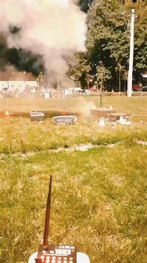 COBRA has clients around the world, supporting shows of every size across international markets. This clip is part of a video sent to us by Bi As Group , one of our clients in Satu Mare, Romania. It’s always exciting to see COBRA in action around the globe and to be trusted by professionals who rely on our technology for their displays! 📸: Kotán Csaba #cobrafiringsystems #fireworks #firingsystem #pyro | COBRA Firing Systems