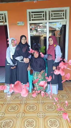 pesekewonglamaran (@pesekewonglamaran) 的影片使用了 Lu Bing Hua 鲁冰花 - ILUMAX