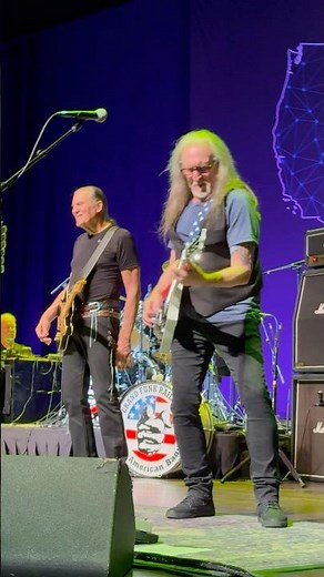 Grand Funk Railroad-‘We’re An American Band’ (Live 2025) #concert #classicrock #gfr #rockandroll
