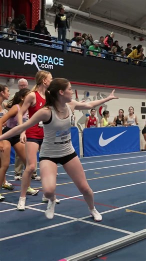 CUB Athletics wins the #NikeIndoorNationals 4x800!
