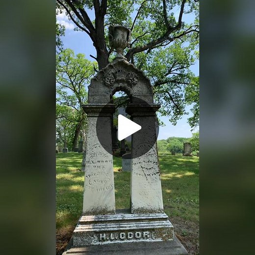 The ghosty story of the Greenwood Bride at the haunted Greenwood Cemetery in Decatur, Illinois. #ghosts #haunted #cemetery #hauntedtiktok #fyp