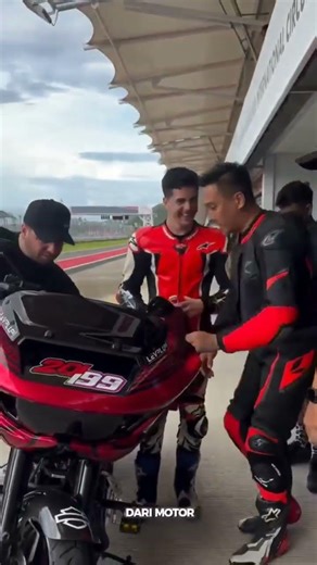 Harley Bagger's first on-track test at #mandalika #dimasekky in preparation for the 2026 #BaggerC...