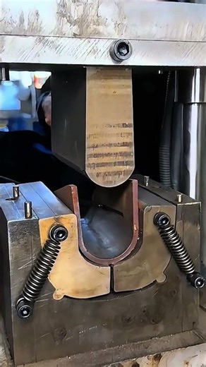 Precision Metal Stamping! Iron Sheet Bending Die Working at Extreme Accuracy ⚙️🔥