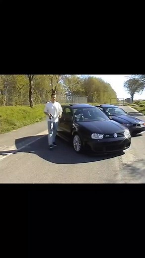 2003 hat angerufen 🔙 #golf4r32 #bmwe36 #3erbmw #vw #golf #mk4 #r32 #e36m3 #6zylinder #oldschool #50cent #carlove #vr6 #2003 #2000s #minidvcamera #dvcamera #dortmund #carguy #cargirl