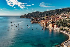 20 Romantic Anniversary Trip Ideas