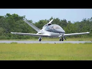 Cirrus SF50 Vision G2 Landing at Angra dos Reis Brazil