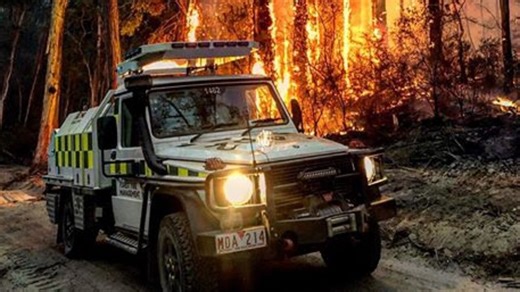 Bushfire threat eases in Victoria’s east
