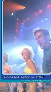 💿 LAST THING ON MY MIND 👱🏻‍♀️👱🏻‍♂️👧🏻👦🏻👩🏼 🗓️ 20 April 1998 6️⃣ UK chart peak 📀 Certified gold 💰 400,000 sales 🅱️ A Love To Last Today in the 1998 Steps released their take on Bananarama’s 1992 single Last Thing On My Mind. It would become their first UK top ten single, peaking at #6 - out-peaking the original and going on to outsell it too. | Ultimate Steps