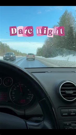 Pikku date night🤍