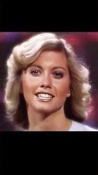 “Olivia Newton-John” & Dick Smothers - If You Could Read My Mind (Duet, 1975 Smothers Brothers Show)