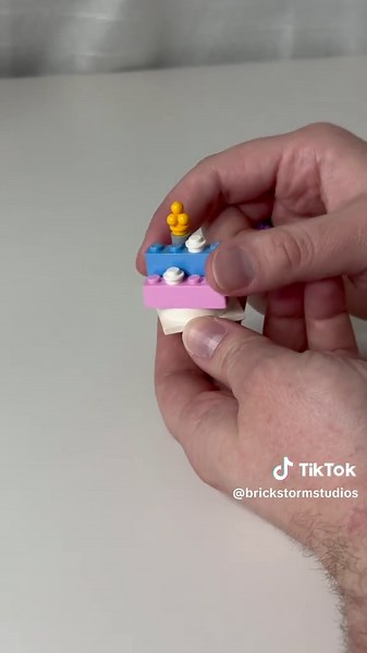 10 LEGO Pieces, 1 Minute: Can I Build Something?