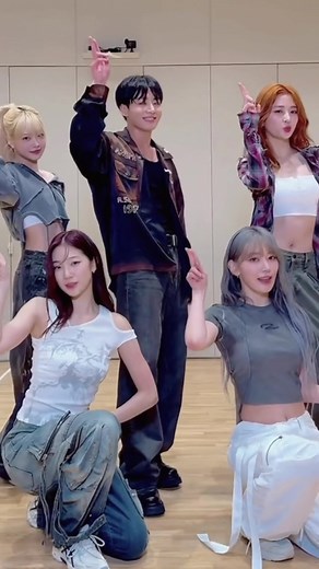 Perfect Night ☾꙳ #jungkook #lesserafim #fyp #dance #추천 | le sserafim