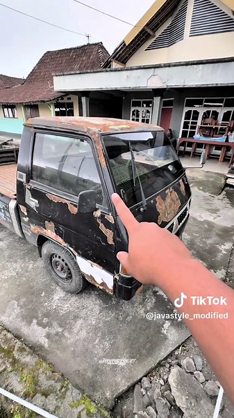 Proses Modifikasi Mobil L300 Setelah Lebaran