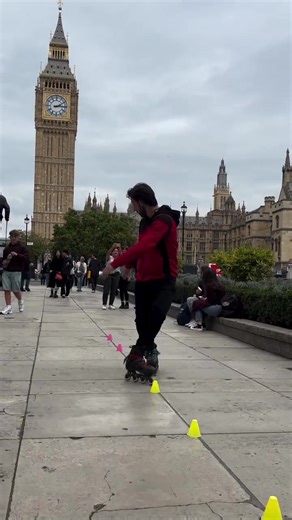 Where in London Am I? Slalom Rollerblading Fun!