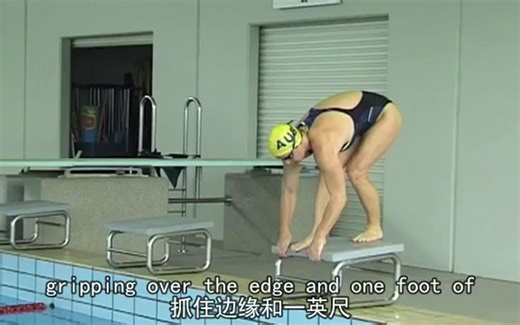 一个完美的蛙泳动作是如何完成的？世界冠军从入水、滑行、出水的角度慢动作演示